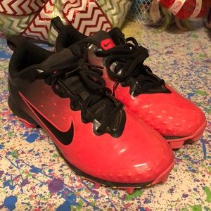 Nike cleats for girls size 4 1/2 youth.